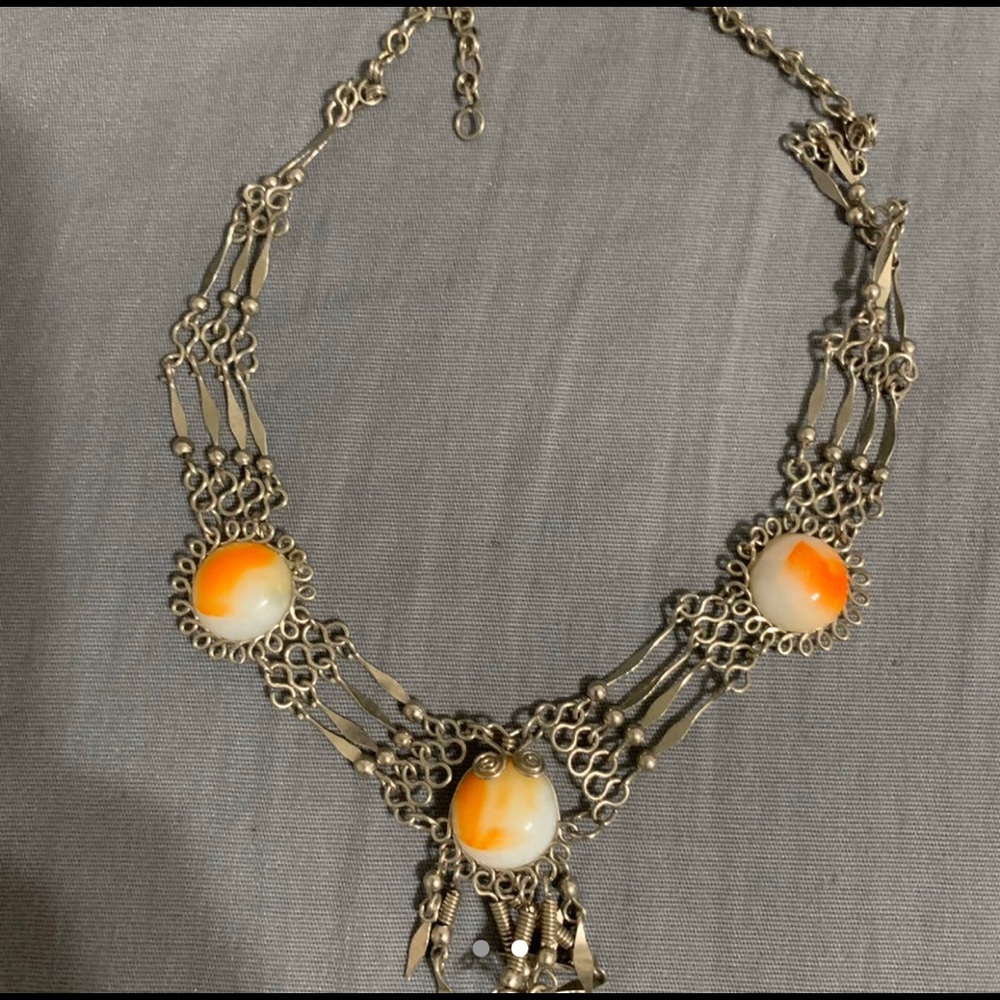 Vintage choker.
